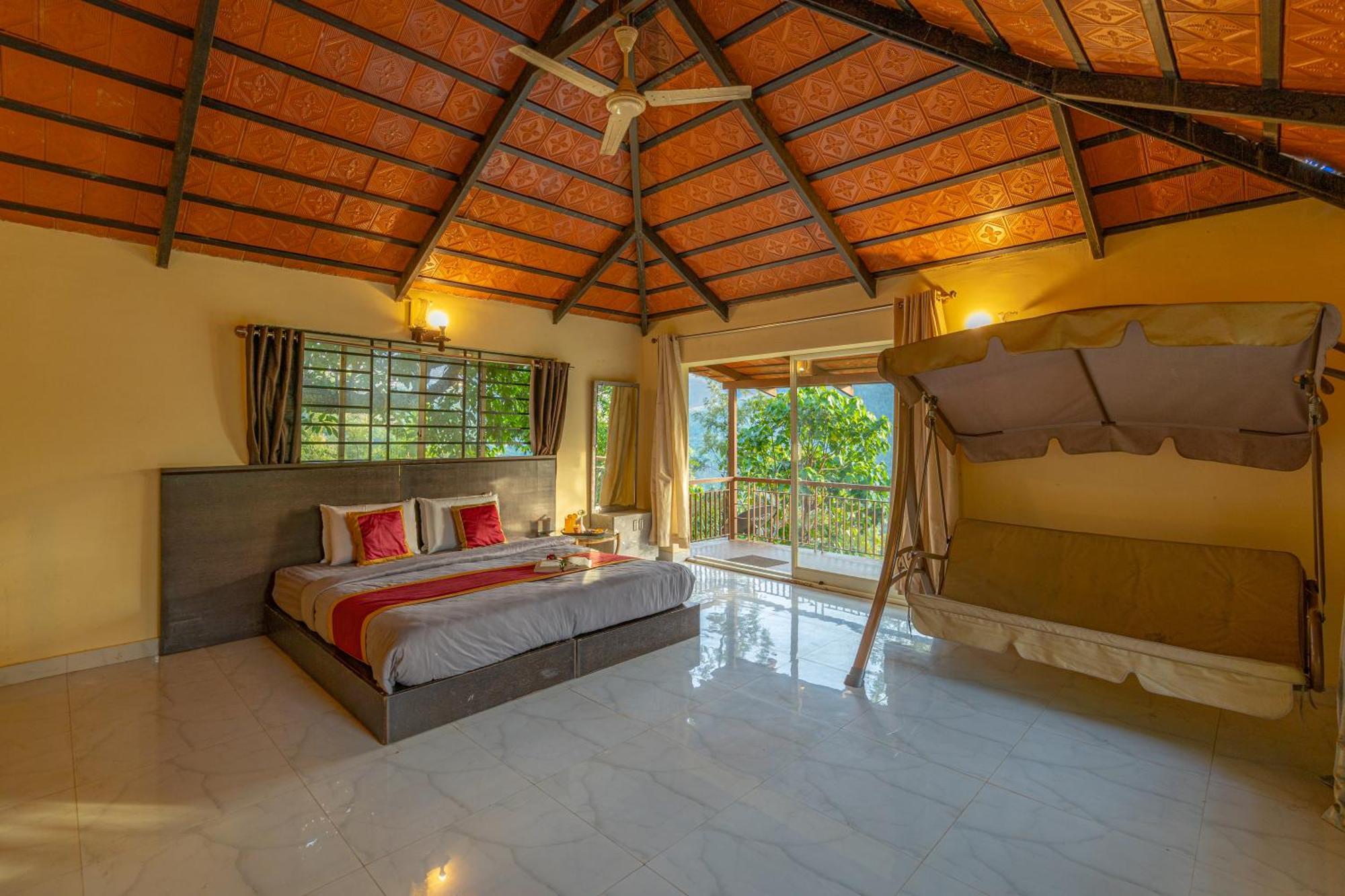 Q Swarga Retreat Otel Attigundi Dış mekan fotoğraf