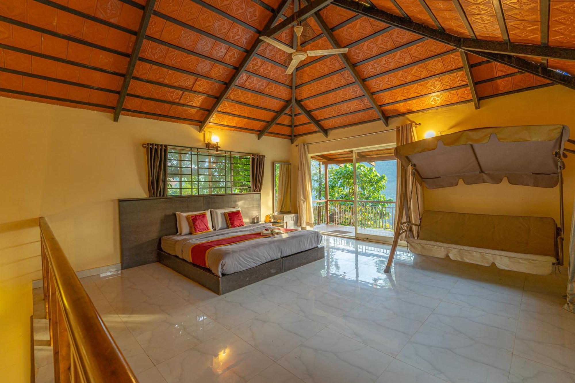 Q Swarga Retreat Otel Attigundi Dış mekan fotoğraf