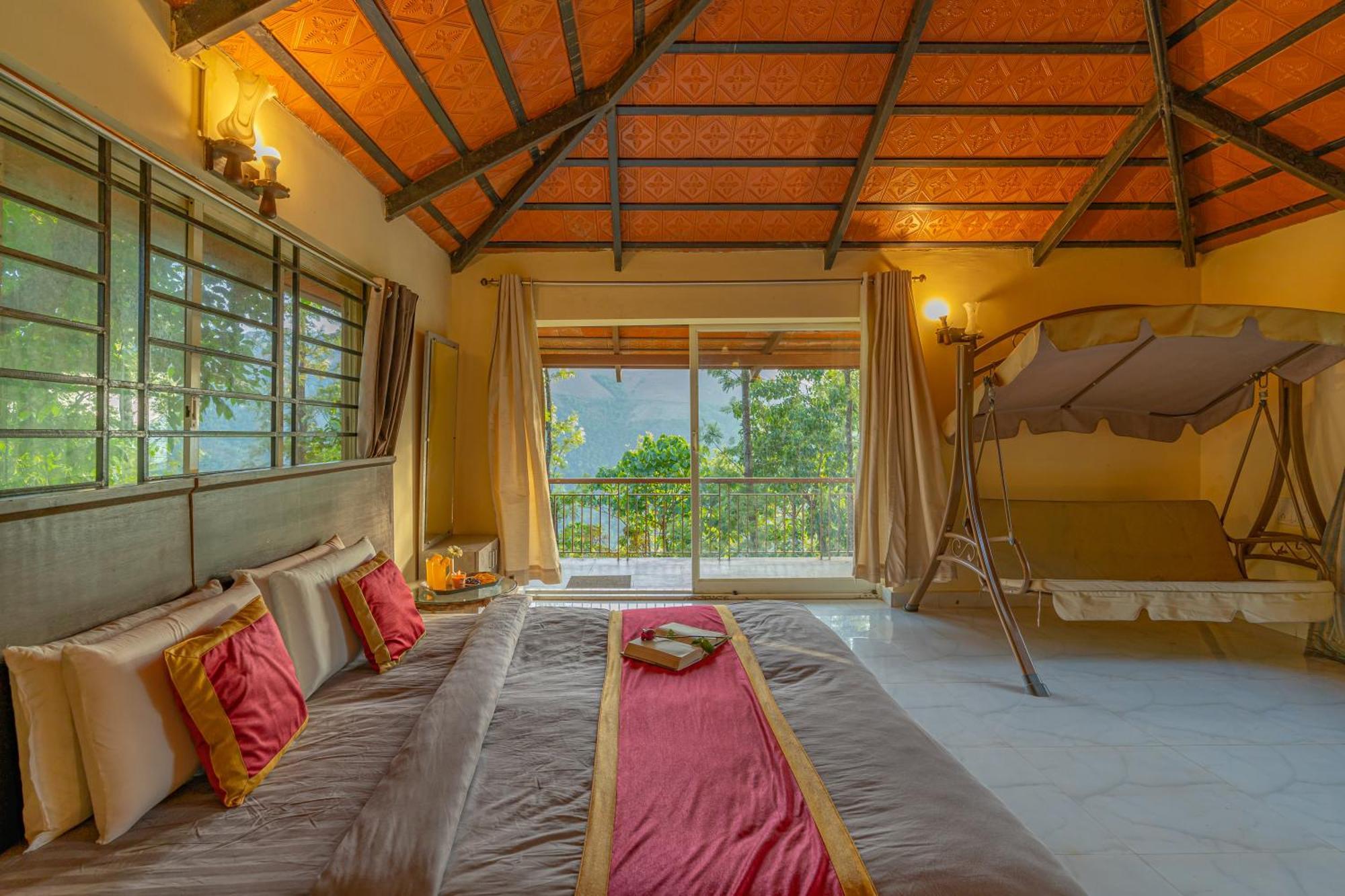 Q Swarga Retreat Otel Attigundi Dış mekan fotoğraf